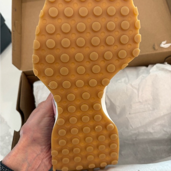 NEW BALANCE 327 IN RAINCLOUD/PINK TAFFY COMBO🌧️🍬🩶🩷 - Picture 12 of 13